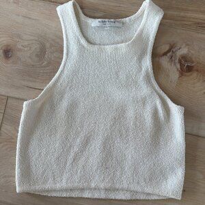 By Aylin Koenig Tank